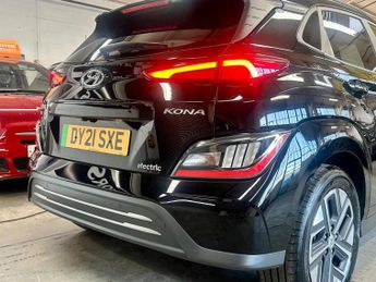 HYUNDAI KONA 64kWh Premium Auto 5dr (10.5kW Charger)