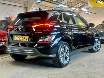 HYUNDAI KONA 64kWh Premium Auto 5dr (10.5kW Charger)