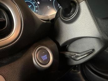 HYUNDAI KONA 64kWh Premium Auto 5dr (10.5kW Charger)