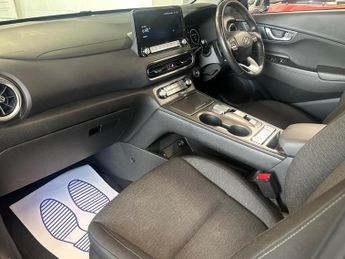 HYUNDAI KONA 64kWh Premium Auto 5dr (10.5kW Charger)