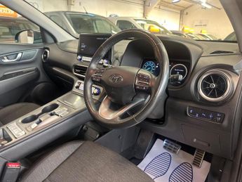 HYUNDAI KONA 64kWh Premium Auto 5dr (10.5kW Charger)