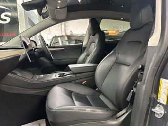 TESLA MODEL Y (Dual Motor) Long Range Auto 4WDE 5dr