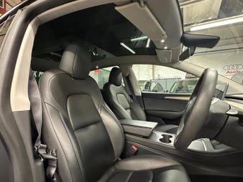 TESLA MODEL Y (Dual Motor) Long Range Auto 4WDE 5dr