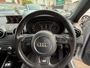 AUDI A1 1.4 TFSI S line S Tronic Euro 5 (s/s) 3dr