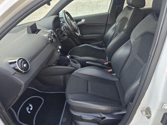 AUDI A1 1.4 TFSI Black Edition Sportback S Tronic Euro 5 5dr
