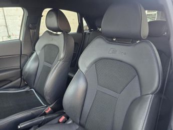 AUDI A1 1.4 TFSI Black Edition Sportback S Tronic Euro 5 5dr