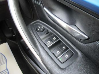 BMW 3 SERIES 3.0 330d M Sport Auto Euro 6 (s/s) 4dr