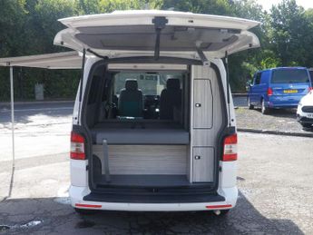VOLKSWAGEN TRANSPORTER 2.0 TDI BlueMotion Tech T32 140 Trendline LWB Auto 4-Berth Campe