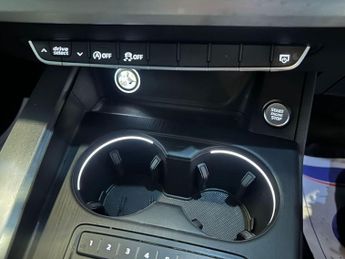 AUDI A4 AVANT 2.0 TFSI S line