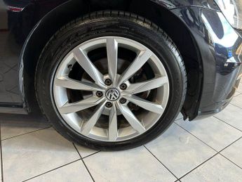 VOLKSWAGEN GOLF 1.6 TDI GT