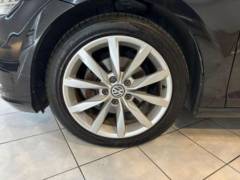 VOLKSWAGEN GOLF 1.6 TDI GT
