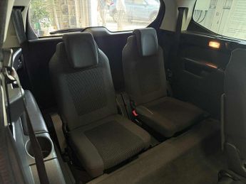 PEUGEOT 5008 1.6 BlueHDi Allure