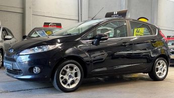 Ford Fiesta 1.3 Zetec Black 5dr 1 KEEPER+LOW MILEAGE