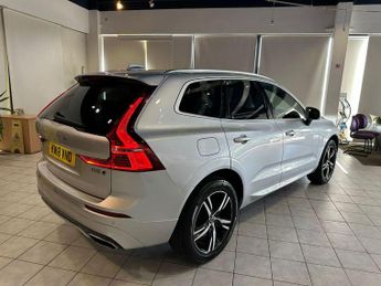 VOLVO XC60 2.0 R-Design D5 PowerPulse AWD