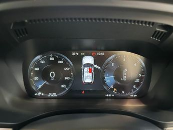 VOLVO XC60 2.0 R-Design D5 PowerPulse AWD