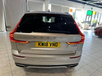 VOLVO XC60 2.0 R-Design D5 PowerPulse AWD