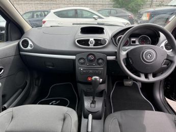 RENAULT CLIO 1.6 VVT Expression Auto Euro 5 5dr