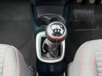 TOYOTA YARIS 1.33 Dual VVT-i Sport Euro 5 5dr Euro 5