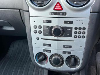 VAUXHALL CORSA 1.2i 16v Exclusiv 3dr
