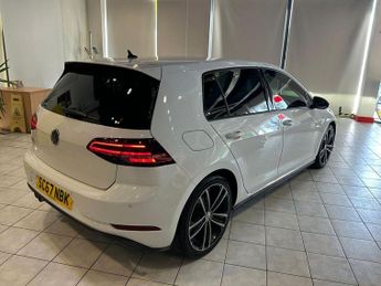 VOLKSWAGEN GOLF 2.0 TDI GTD