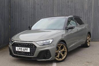 AUDI A1 1.5 TFSI 35 S line Style Edition