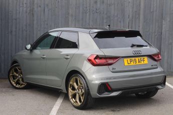 AUDI A1 1.5 TFSI 35 S line Style Edition