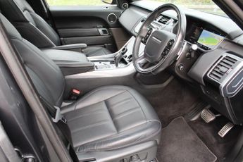 LAND ROVER RANGE ROVER SPORT 3.0 D300 MHEV HSE Dynamic Black