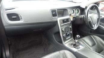 VOLVO S60 1.6 D DRIVe SE Lux