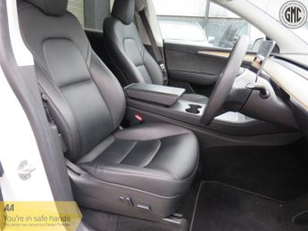 TESLA MODEL Y (Dual Motor) Long Range 1 Owner, Pano Roof, Autopilot