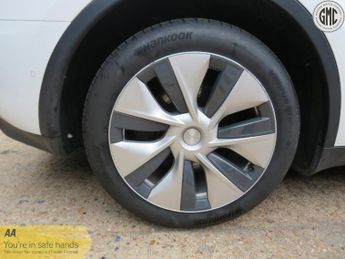 TESLA MODEL Y (Dual Motor) Long Range 1 Owner, Pano Roof, Autopilot