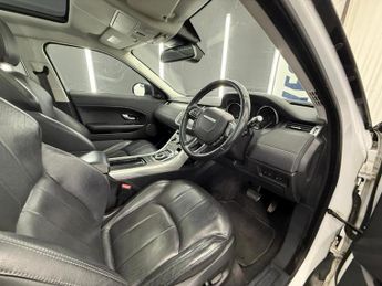 LAND ROVER RANGE ROVER EVOQUE 2.0 TD4 SE Tech Auto 4WD Euro 6 (s/s) 5dr