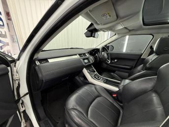 LAND ROVER RANGE ROVER EVOQUE 2.0 TD4 SE Tech Auto 4WD Euro 6 (s/s) 5dr