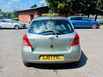 TOYOTA YARIS 1.3 VVT-i T Spirit