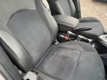 NISSAN JUKE 1.6 N-Connecta