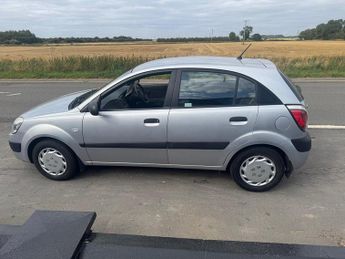 KIA RIO 1.4 S