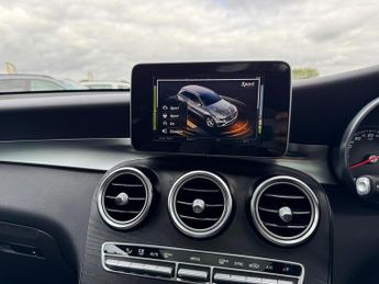 MERCEDES-BENZ GLC 2.1 GLC250d AMG Line