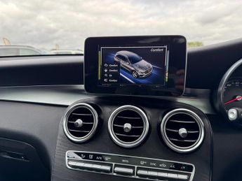 MERCEDES-BENZ GLC 2.1 GLC250d AMG Line