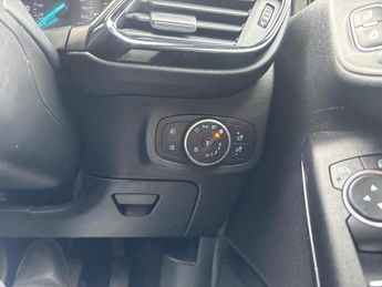 FORD FIESTA 1.0 T EcoBoost Titanium