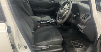 NISSAN LEAF 24kWh Acenta Electric Automatic White 5dr LOWMILES+SATNAV