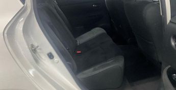 NISSAN LEAF 24kWh Acenta Electric Automatic White 5dr LOWMILES+SATNAV
