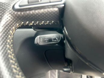 AUDI Q3 2.0 TDI S line Plus