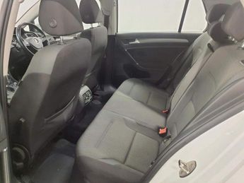 VOLKSWAGEN GOLF 35.8kWh e-Golf Auto 5dr