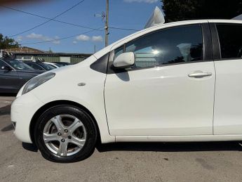 TOYOTA YARIS 1.3 Dual VVT-i TR