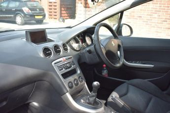 PEUGEOT 308 1.6 HDi SR