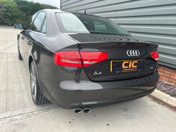 AUDI A4 2.0 TDI SE Technik