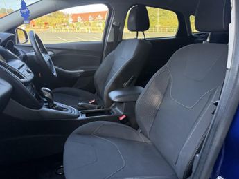 FORD FOCUS 1.0 T EcoBoost Zetec Edition