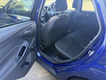 FORD FOCUS 1.0 T EcoBoost Zetec Edition