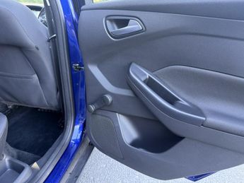 FORD FOCUS 1.0 T EcoBoost Zetec Edition