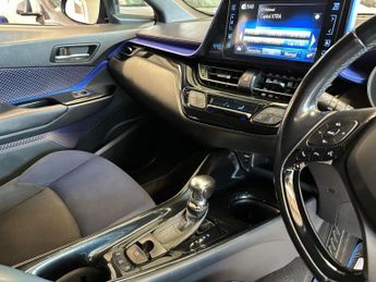 TOYOTA C-HR 1.8 VVT-h Dynamic CVT Euro 6 (s/s) 5dr