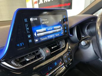 TOYOTA C-HR 1.8 VVT-h Dynamic CVT Euro 6 (s/s) 5dr